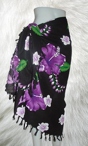 100% Rayon Printed Sarongs With Fringes In Black With Purple